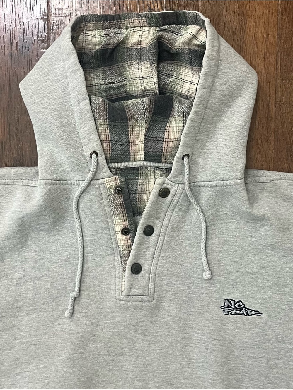 Vintage No Fear Men’s Light Gray Hooded Pullover with Plaid Lining